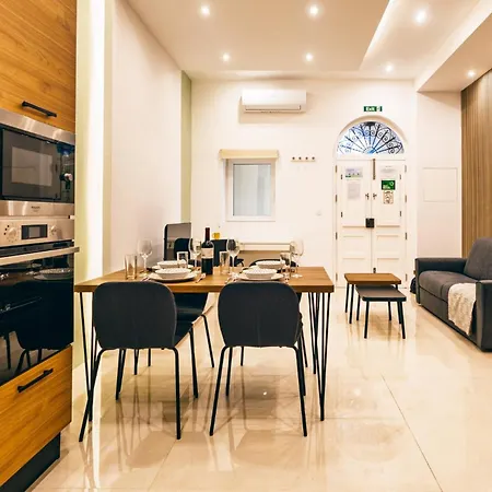 Spacious 1br Retreat Overlooking Marina * Msida