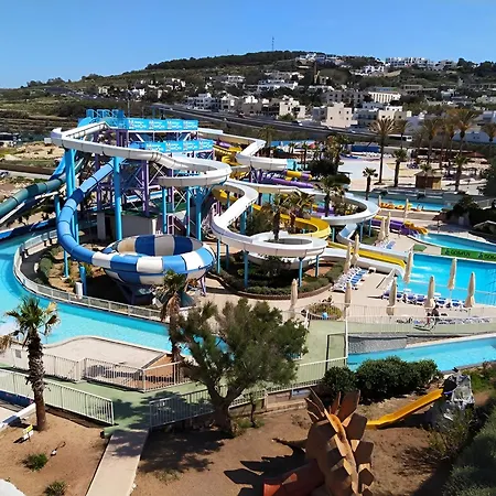 Lägenhet Spacious 1br Retreat Overlooking Marina Msida